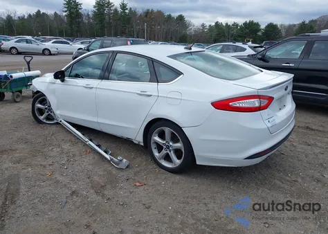 2016 Ford Fusion S z USA, uszkodzony, nr VIN 3FA6P0G71GR272694
